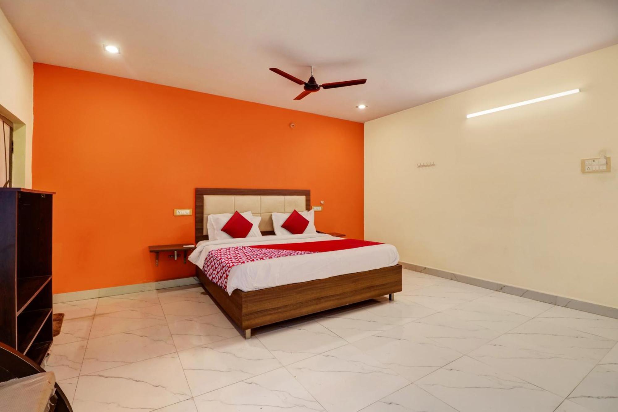 Hotel O Happy Grand Hotel Gunadala Dış mekan fotoğraf